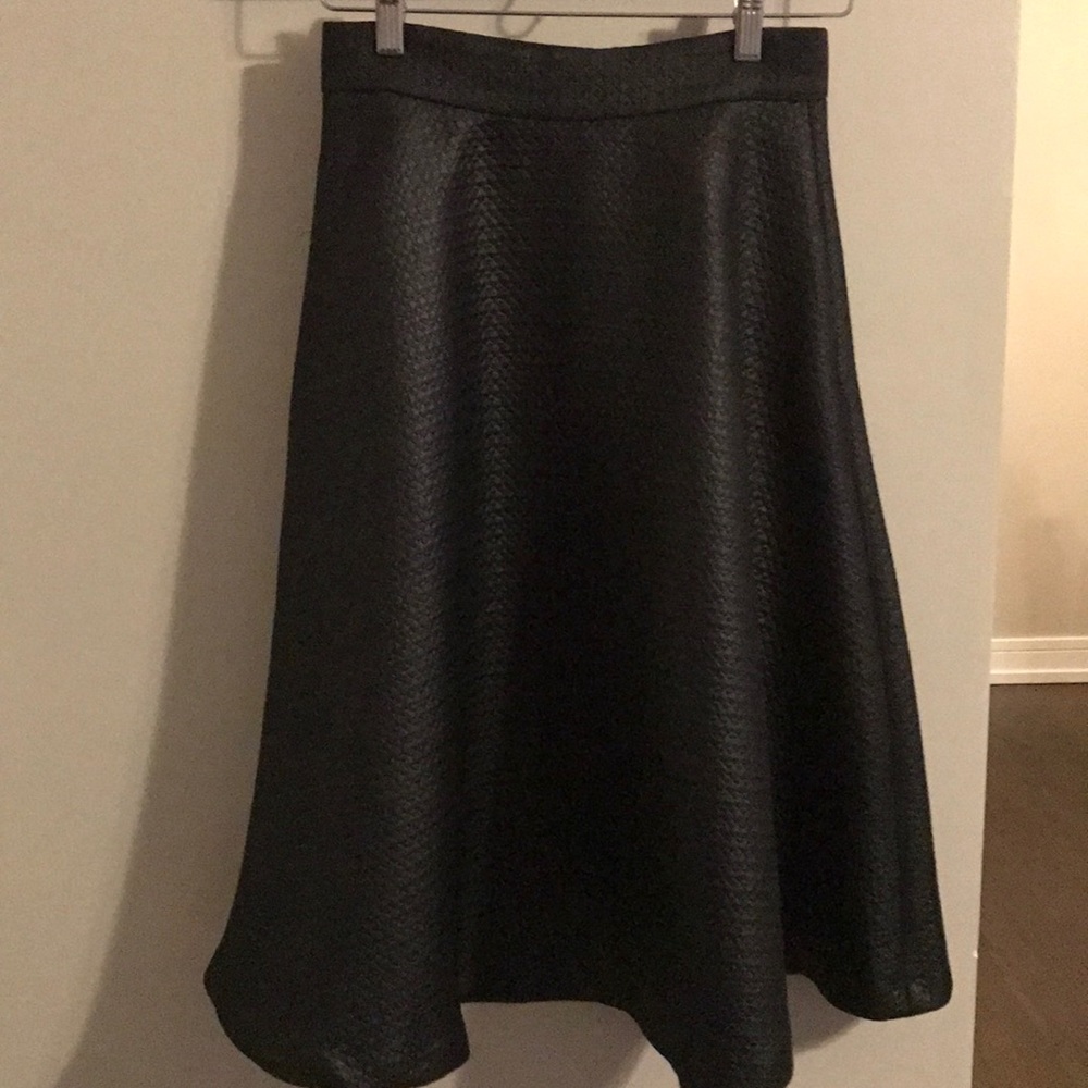 Black Banana Republic Midi Skirt. 2 PETITE